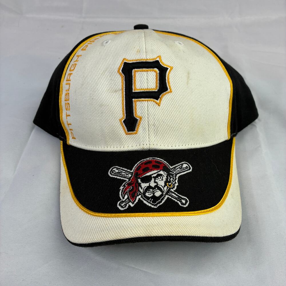 Pittsburgh Pirates Snapback Hat 90s MLB Jolly Roger T.E.I. Two-Tone